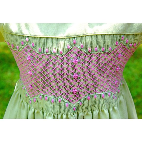 Anavini Spring Green Smocked Dress Easter Flower Tulips Summer Party Special - Picture 2 of 9